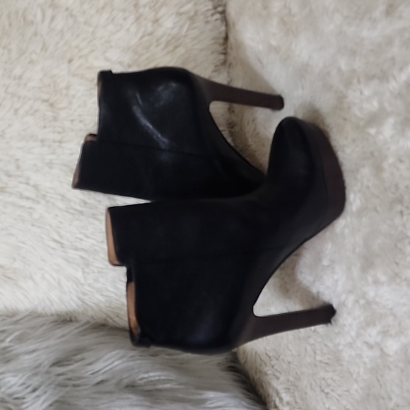 COACH CHRYSSA BOOTS - Picture 12 of 12